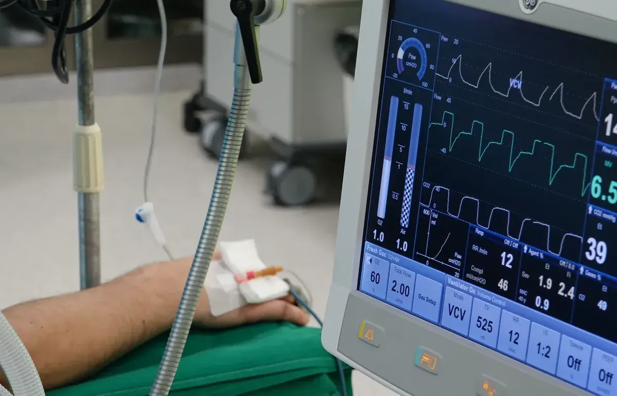 Intensive care patient monitoring equipment in a hospital setting