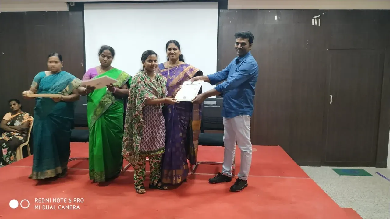 Certificate distribution during an official DR UK Institute event